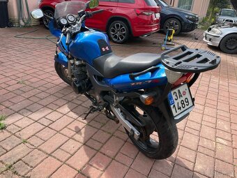 Kawasaki ZR-7S - 3