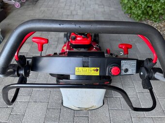 Prodám benzínovou sekačku HECHT 56cm se startérem - 3