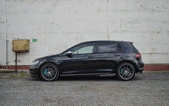 Volkswagen Golf R 2.0 TSI 4motion - 3
