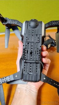 Dron - 3