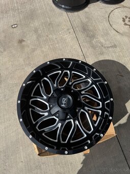 5x127 / 5x139,7 Hardrock r20 - 3