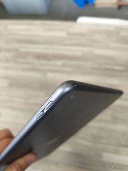 Apple iPad 7. generace 32GB Wi-Fi (A2197) – Space Gray - 3