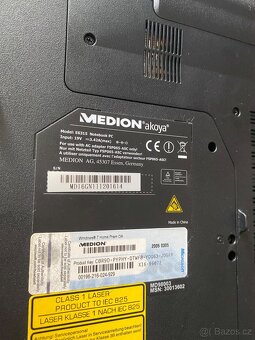 Medion AKOYA AMD E-450 / zánovní baterie - 3