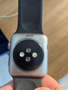 Hodinky Apple iWatch 3 - 3