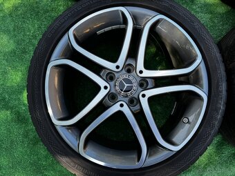 Originál alu kola Mercedes W207 5x112 R18 letní - 3