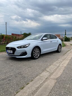 Hyundai i30 Fastback - 3