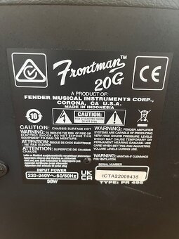 Tranzistorové kombo FENDER Frontman 20G - 3