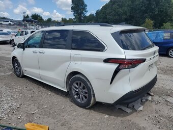 Toyota Sienna XLE 2021 - 3