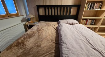 Dřevěná postel, černá s matrací - 3