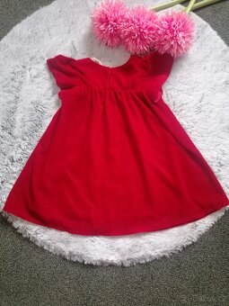 Krásné šaty na vánoční focení - 3