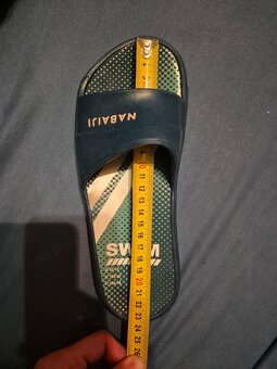 Pantofle k bazénu Nabaiji vel. 35/36 - 3