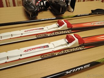 Dětské běžky Atomic 120 cm s vázáním SNS +boty a hole ZDARMA - 3