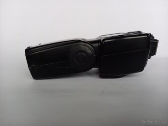 Nikon blesk SB-700 - 3