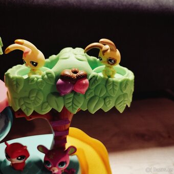 LPS stromový domeček spoustu zvířátek a doplňky - 3