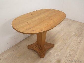 Starý oválný stůl - 3