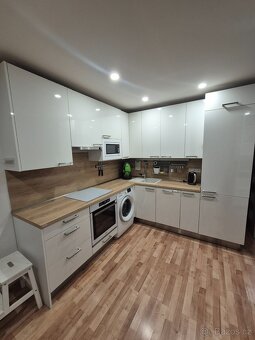 Byt 2kk, 36m2 Viklefova 1605/17 - 3