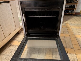 Elektrický sporák Mora ES 100 MW - 3