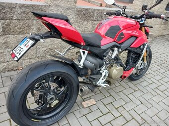 DUCATI STREETFIGHTER V4S - 3