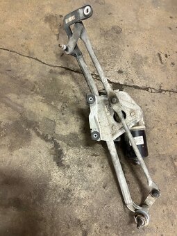 Mechanismus stěračů e36 coupe/cabrio - 3