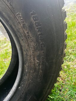 Prodám pneumatiky 4 kusy Bridgestone 185 R14 C - 3