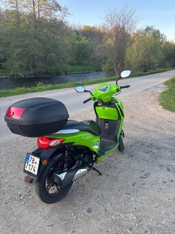 Prodám skútr 125 4t - 3