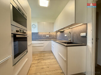Pronájem bytu 3+1, 90 m², Šonov - 3