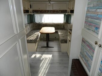 Dvouosý karavan EURA - 3