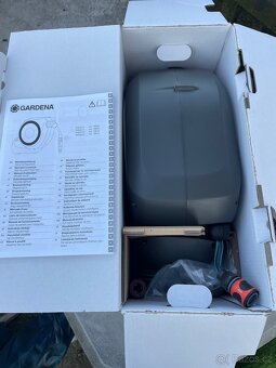 Nástěnný box RollUp M Gardena s hadicí 20m - 3