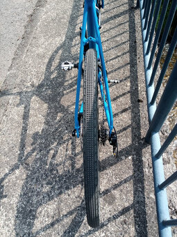 Gravel Author Aura XR2 - 3