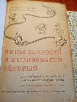 Kníha KUCHAŘKA RETRO - 3