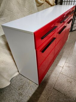 Komoda červený lesk - 3