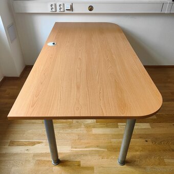Počítačový stůl - 3
