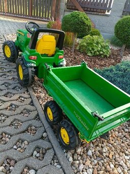 Šlapací traktor John Deere 700028 + vůz - 3