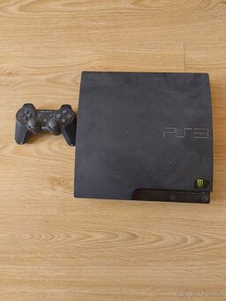 PlayStation 3 slim - 3