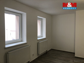Pronájem bytu 1+1, 28 m², Opočno, ul. Kupkovo nám. - 3