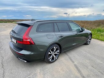 Volvo V60 R-Design 2021 - 3