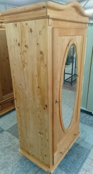 Celo masivní šatní skříň se šuplíkem a se zrcadlem - 3