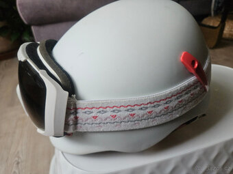 Dětská lyžařská helma + brýle.....velikost M - 3