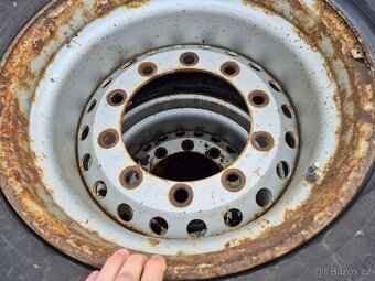 Pneu včetně disku 385/65r22.5 4ks - 3