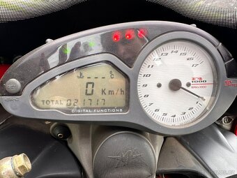 Mv agusta F4 1000 - 3