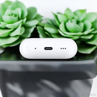 AirPods Pro (2. generace) MagSafe nabíjecí pouzdro USB-C - 3
