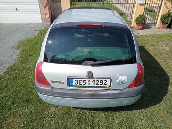 Prodám Renault Clio 1.4, 55 kW, r. 2000, bez STK - 3