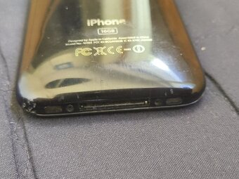 Apple iPhone 3GS 16GB - 3