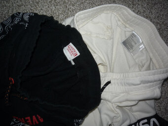 2x tepláky vel 140-146 Marvel, NASA-H&M - 3