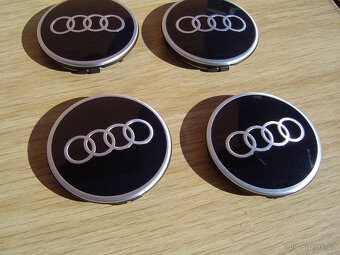 4 X STŘEDOVÉ POKLIČKY ORIGINÁL AUDI - 3