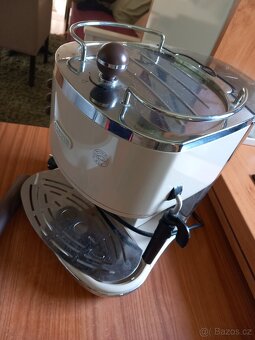 kávovar DeLonghi - 3