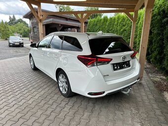 Toyota Auris combi 1.6 VVT-i 97kW BUSINESS původ ČR - 3