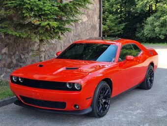 Prodám Dodge Challenger 3.6 V6 Go mango - 3