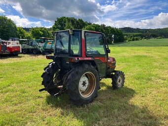 JAPONSKÝ MALOTRAKTOR MITSUBISHI MT336D 4X4 - 3