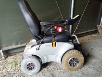 Elektrický invalidní vozík - 3